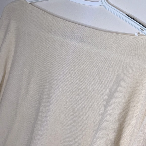 Cream Knit Top Women’s Size Small Stefanel Collectible Unique Split Long Sleeve - Picture 8 of 8